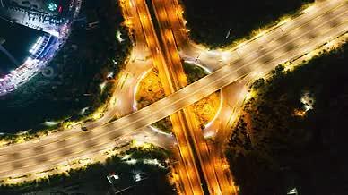 4k航拍昆明城市夜景环岛高架桥车流延时视频的预览图
